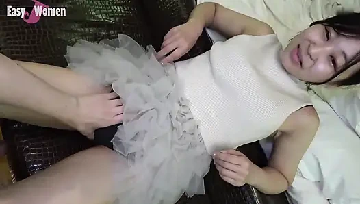 İpek-beyaz allure e-cup ince muse şiddetli bir dalgayı yönlendiriyor