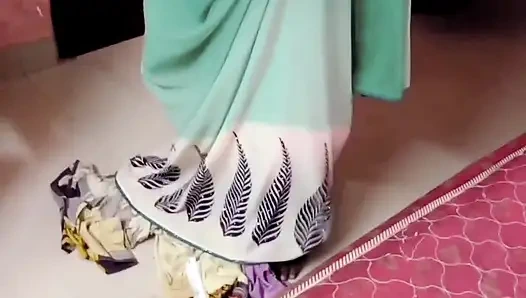 India tamil esposa Renu mojado desnudo, toalla corporal seca y lenta en sari provoca Indiahotwifex