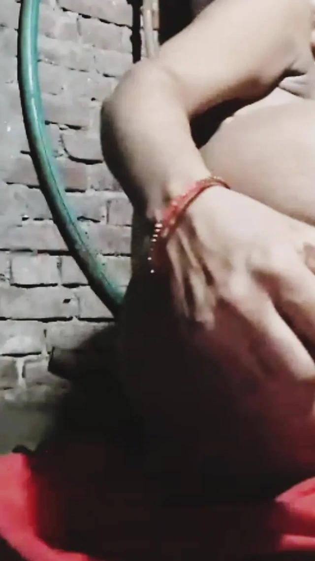 Desi hot girl ass with thick African and lightened her heart