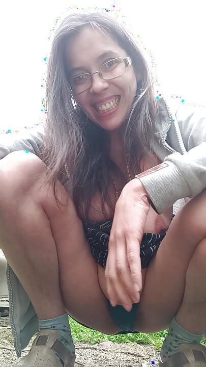 Açık havada seksi çıplak dans!