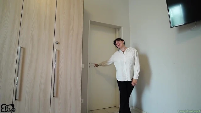 TINDER girl forgets her panties at my house the night before!  dialogues ITA