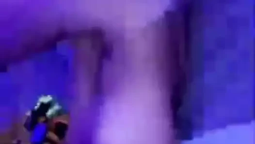 O becerdin ona sıkı kedi