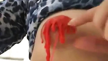 Kabarık meme uçlarına ağda