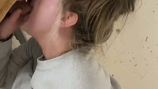 Wild Wife Sneaking Away to Get Fucked in open Building