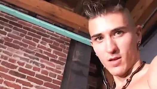 Tyler ridgestone kaldırıyor