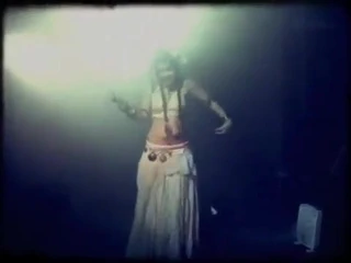 Yulia 2018 yazında cincy'de füzyon dalgası oryantal dansı