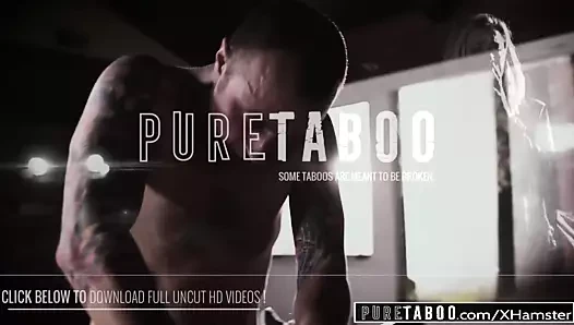 Saf tabu kız öğrenciler eve girdikten sonra cezalandırıldı!