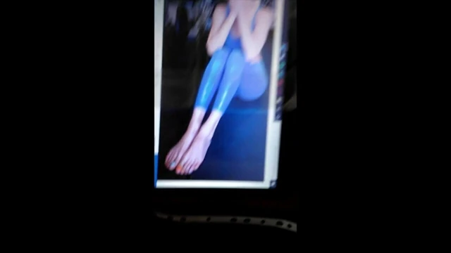Brie larson cum haraç (birlikte ayak fetişi)