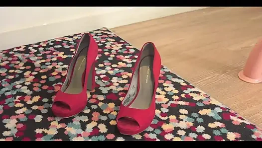 Nine büyük amcığını boşaltıyor