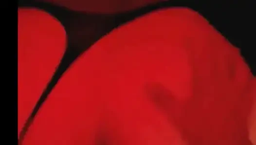 Vanessinha Desi beni kırmızı odaya çağırdı