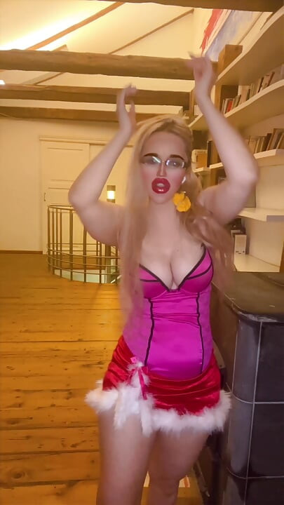 I'm a music bitch