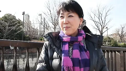 Krs090 Runaway - and Mature Women 03 That You Want to Do No Matter How Old You Are