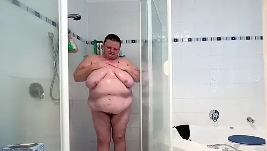 Sürtük evli kadın duşta