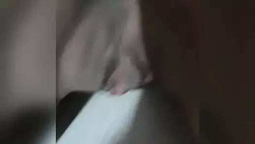 Vecina le encanta que le ate