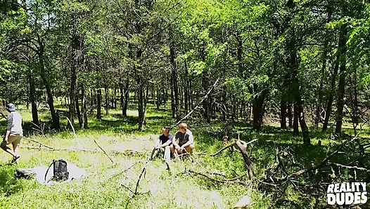 Reality dudes - Jax Thirio Kyle Connors'ın deliğini yalıyor ve parker hayes her anı yakarken onu sert sikiyor