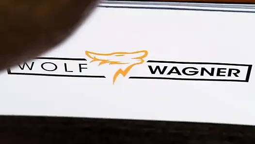 Alman orta yaşlı seksi kadın priscilla dışarıda ve içeride sikiliyor! Wolf Wagner