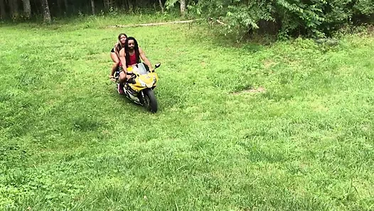 4k- Don Whoe'nun sevdiği iki şey, bisikleti ve Nina Rivera'nın tadı