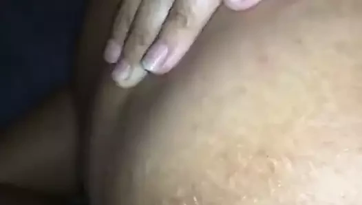 Seksi syndy seviyor bir büyük horoz