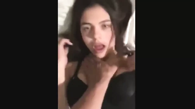Milf derin boğaz gerçek seks, azgın minyon latin esmer becerdin alır