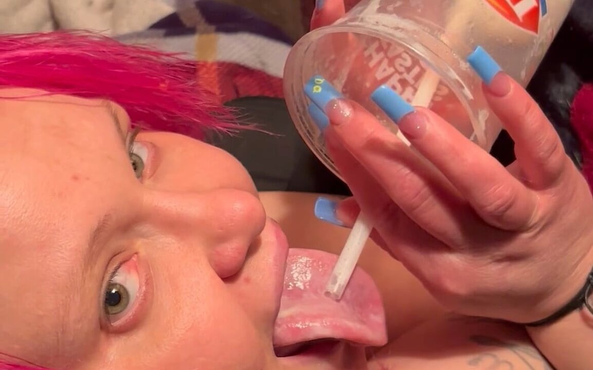 Lütfen spermini milkshake'ime ekle