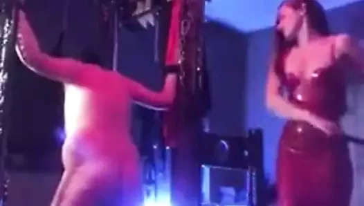 metresi cezalandırır ile bir kamçı