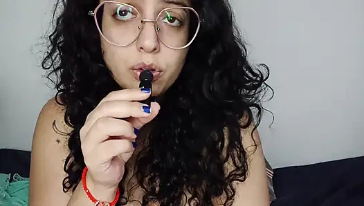 Erkek arkadaşım için bir video çekiyorum.