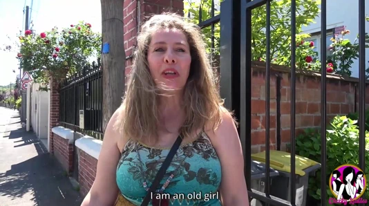 Büyük memeler tombul olgun sürtük sert becerdin içinde the göt