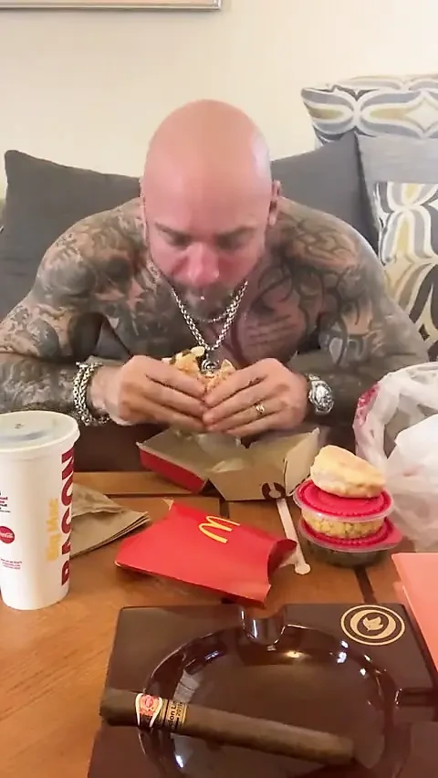 Mc Donald ve Kfc Mukbang!