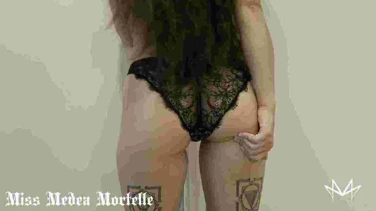 Göt ibadet ve femdom joi ile genç metres