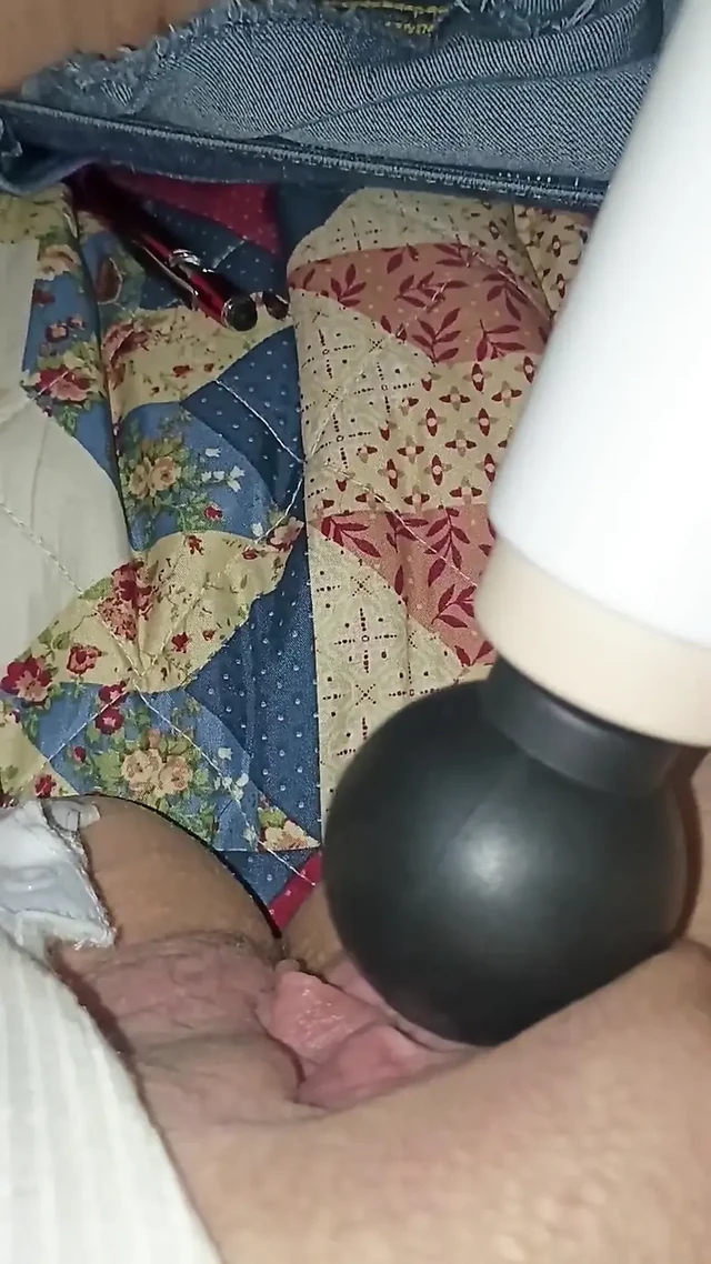 Vücut takım elbiseli mastürbasyon