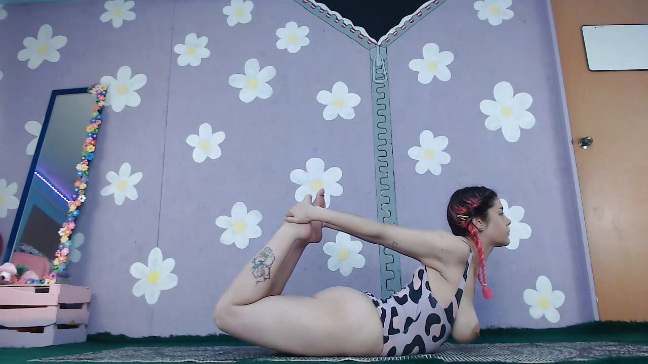 Yoga antrenmanı – başlangıç seviyesindeki canlı yayın – flashing, nipslip, venezuela
