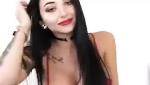 Alman sürtük dalga geçiyor seni