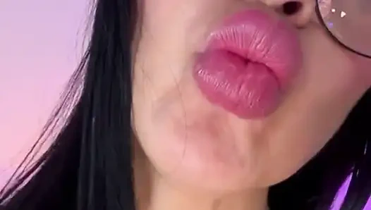 Benimle flört etmek ister misin