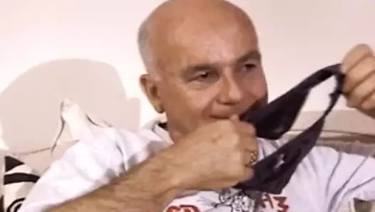 Sıska sarışın swinger eş seviyor yabancı seks deneyimi