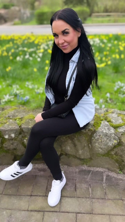 Mutlu baharlar! Umarım benden hoşlanıyorsun