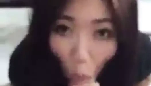 Asya kız arkadaş oral seks