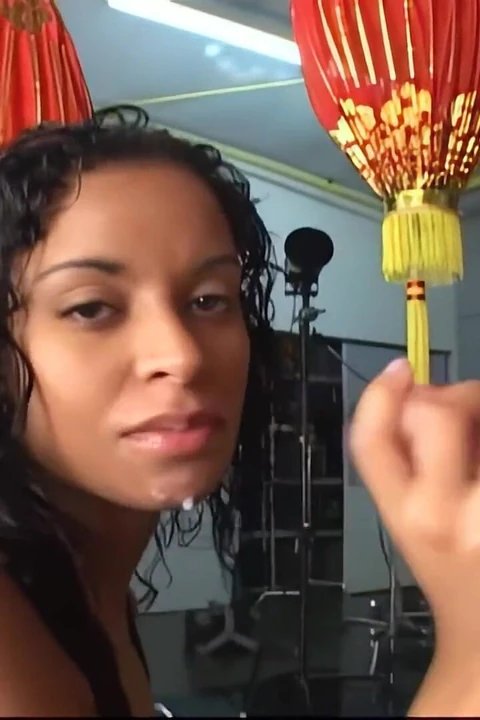 Kimsenin Yapmadığı Gibi Horoz Büyücülüğü Alıyor