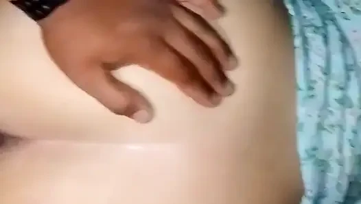 Doyumsuz, sikişmekten asla bıkmadı