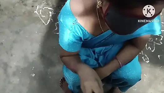 Ateşli desi kız bowlo muamelesi yapıyor