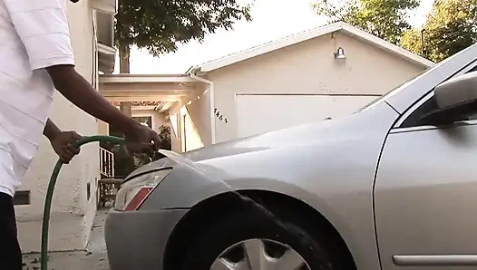 Çikolatalı adam siyah kızın amından sikiliyor - sapık orta yaşlı seksi kadınlar