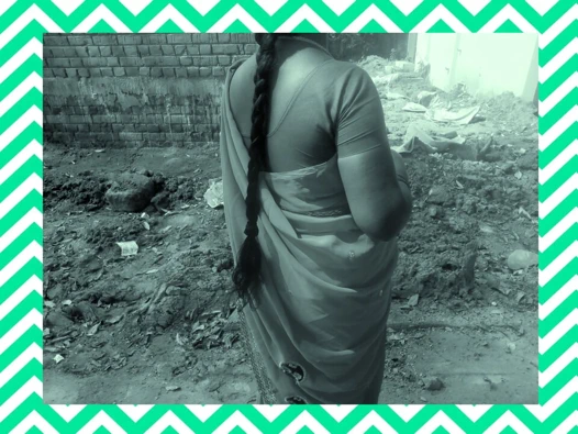 Tamil köyü ateşli ev hanımının göğüsleri