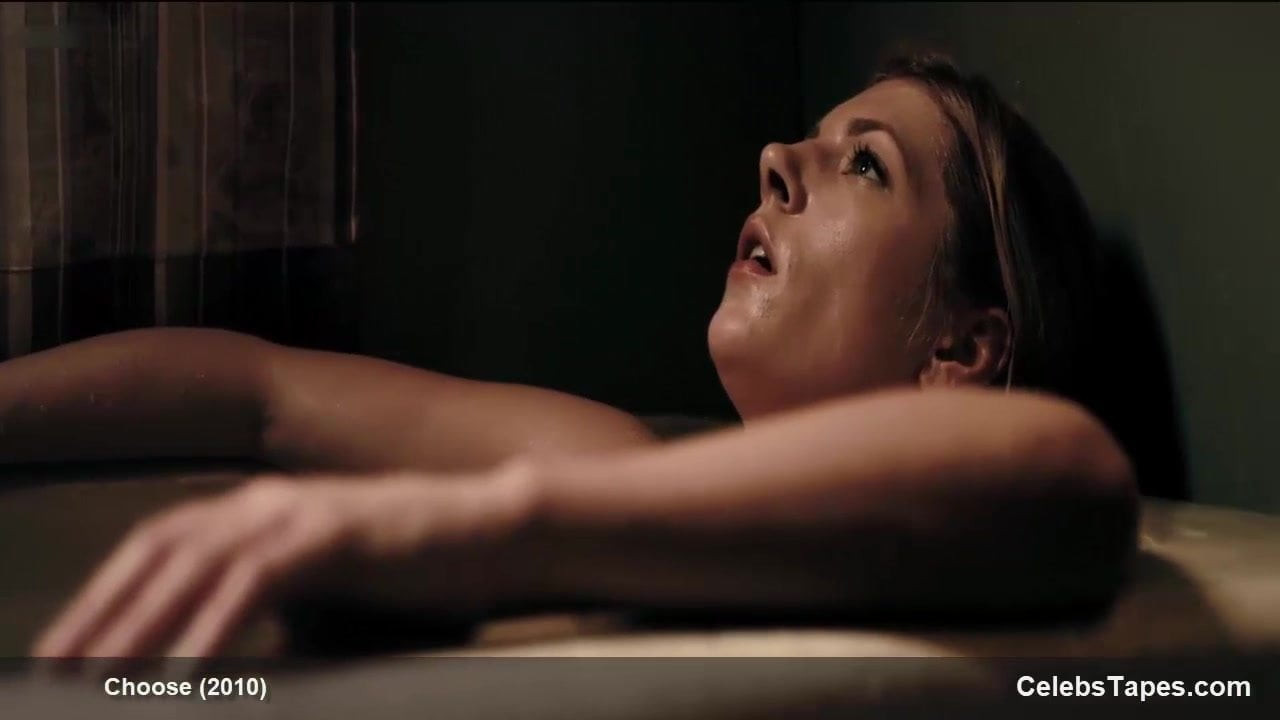 Katheryn winnick – özel banyo videosu