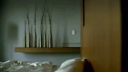 Fındık kırmak....