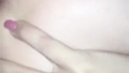 Kıçında bir horoz ne de yeterli