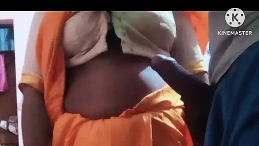 Hintli kadın hintçe sesli seks yapıyor