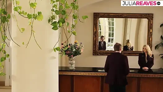 Ateşli kız canavar yarak emiyor ve sonra amına boşaltıyor