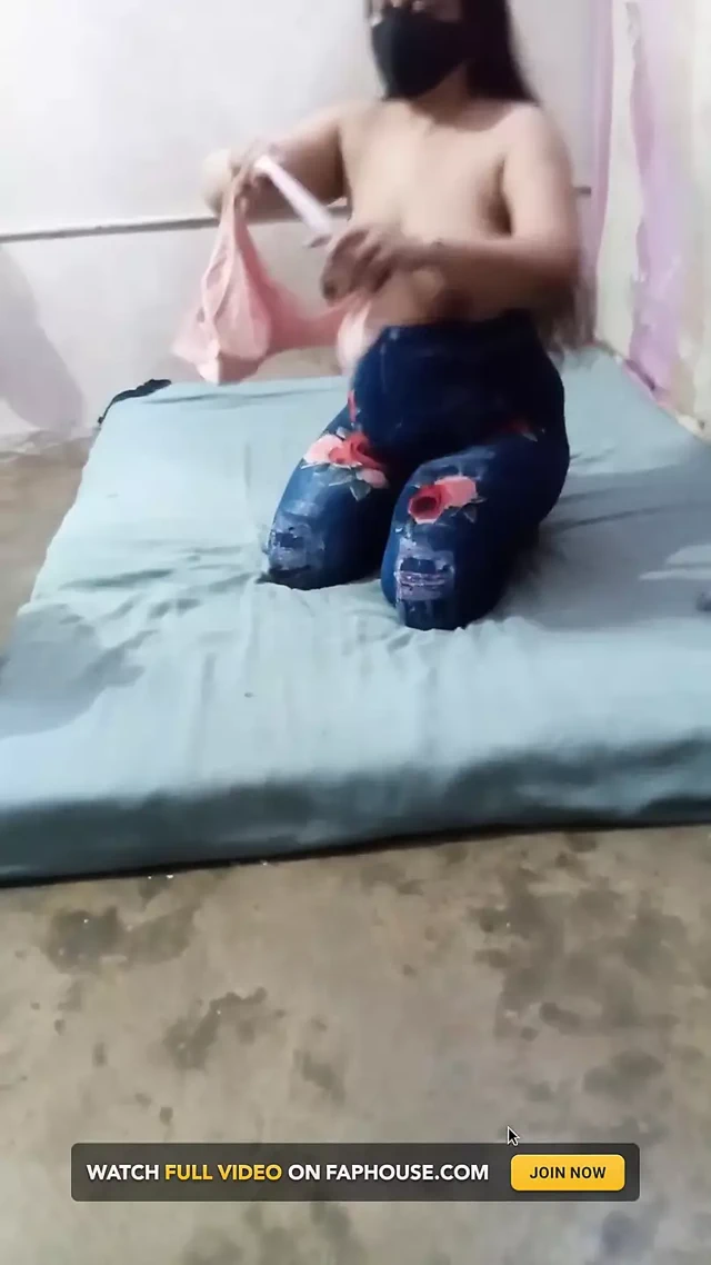 Tek başına çok fazla arzu var