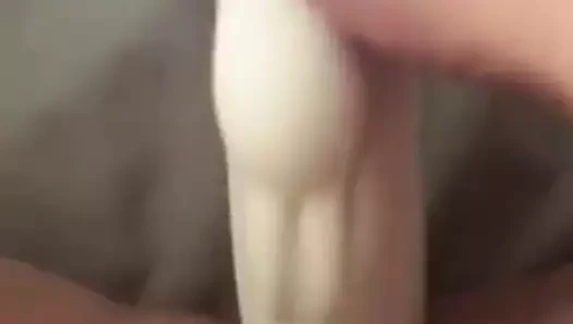 Karısı yeni tavşan vibratörünü kullanıyor