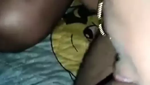 Benim desi köle sürtük sujatha mastürbasyon benim çük sert ve pürüzsüz