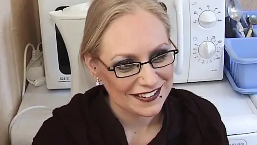 Hot French mom gets her asshole banger hard in the bakery